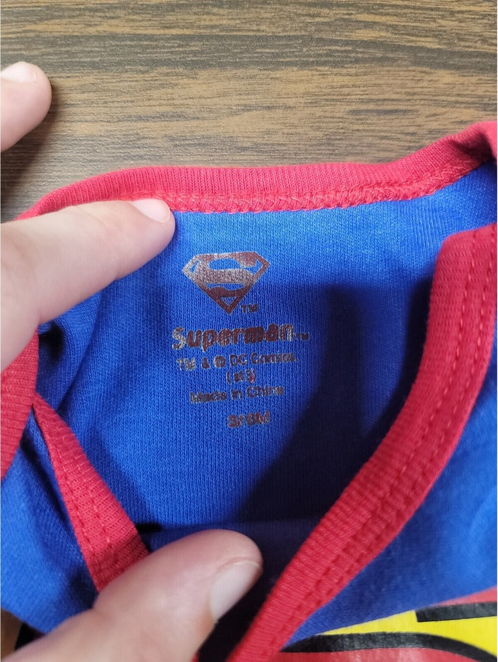Superman Baby Onesie Bodysuit with Iconic Logo - Picture 3 of 4